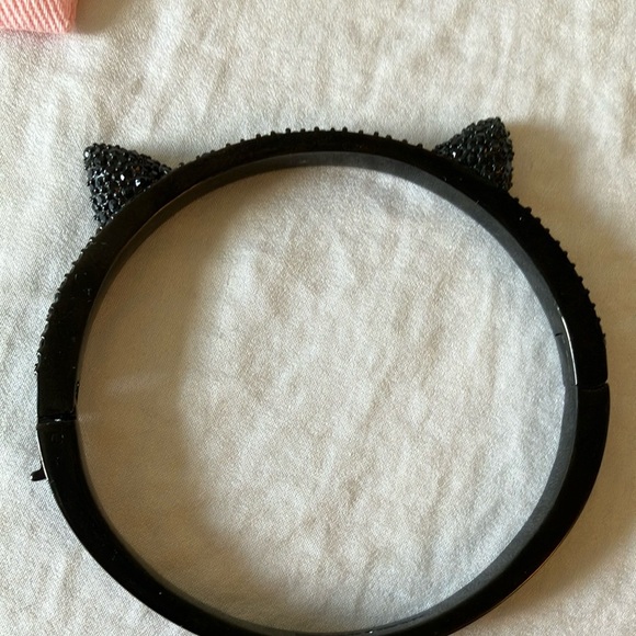 Kate Spade: Black Cat Ear Bracelet- Pink Pouch - Picture 8 of 13